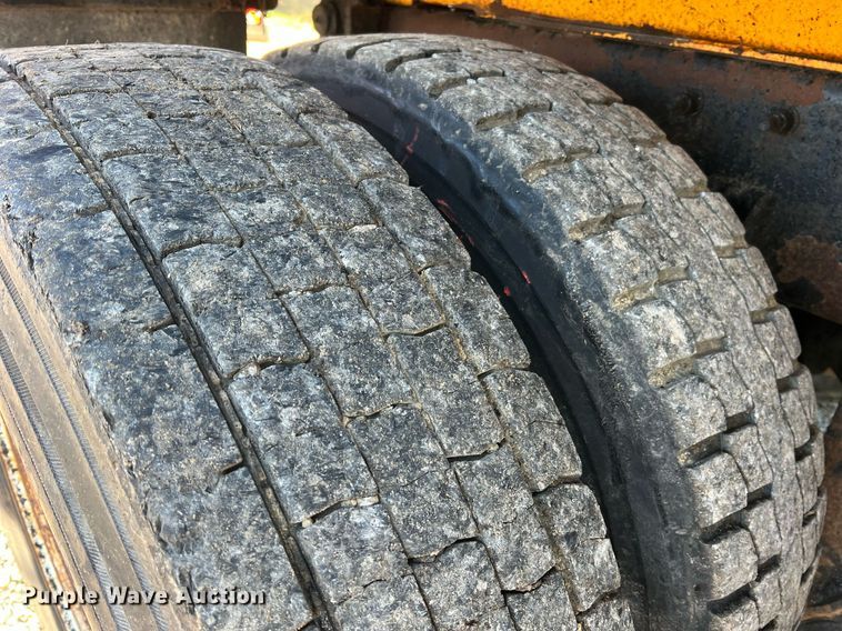 image for item NI9047 2010 International WorkStar 7400  dump truck