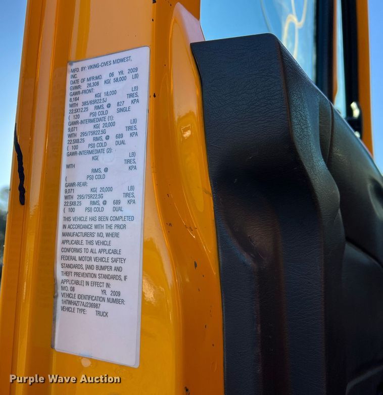 image for item NI9047 2010 International WorkStar 7400  dump truck