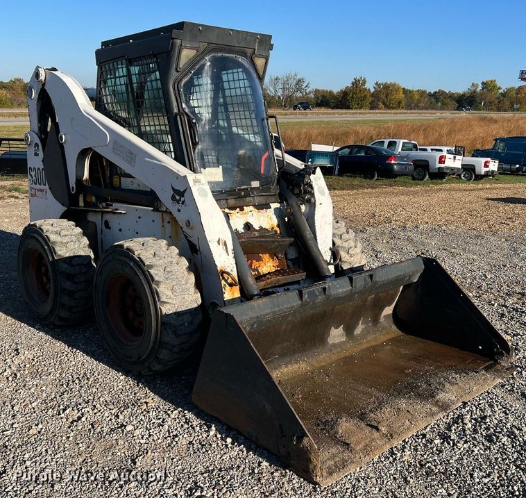 image for item NI9082 2008 Bobcat S300  skid steer loader