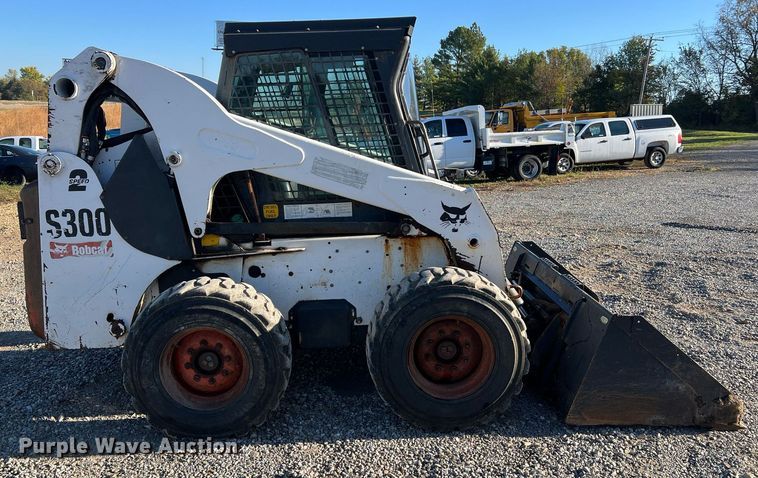 image for item NI9082 2008 Bobcat S300  skid steer loader