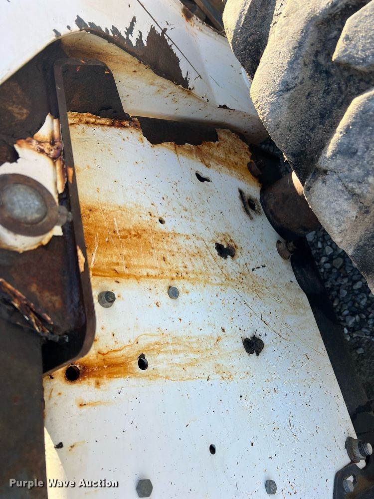 image for item NI9082 2008 Bobcat S300  skid steer loader