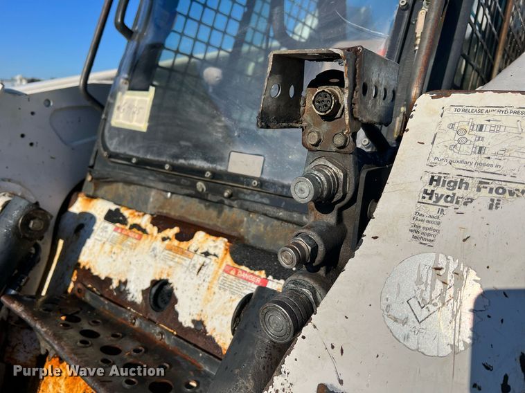 image for item NI9082 2008 Bobcat S300  skid steer loader