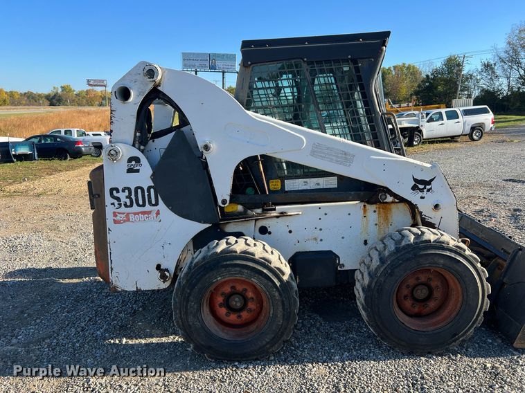 image for item NI9082 2008 Bobcat S300  skid steer loader