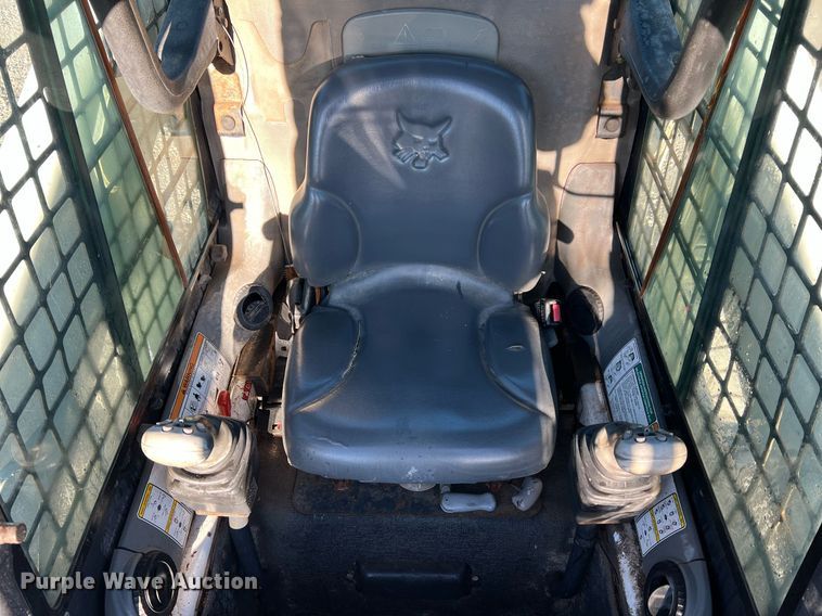 image for item NI9082 2008 Bobcat S300  skid steer loader