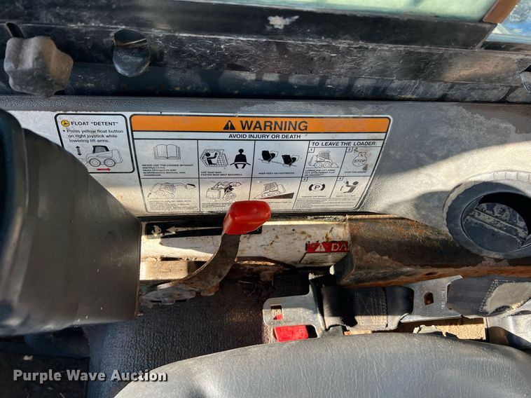 image for item NI9082 2008 Bobcat S300  skid steer loader