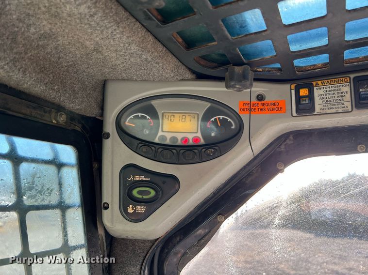 image for item NI9082 2008 Bobcat S300  skid steer loader