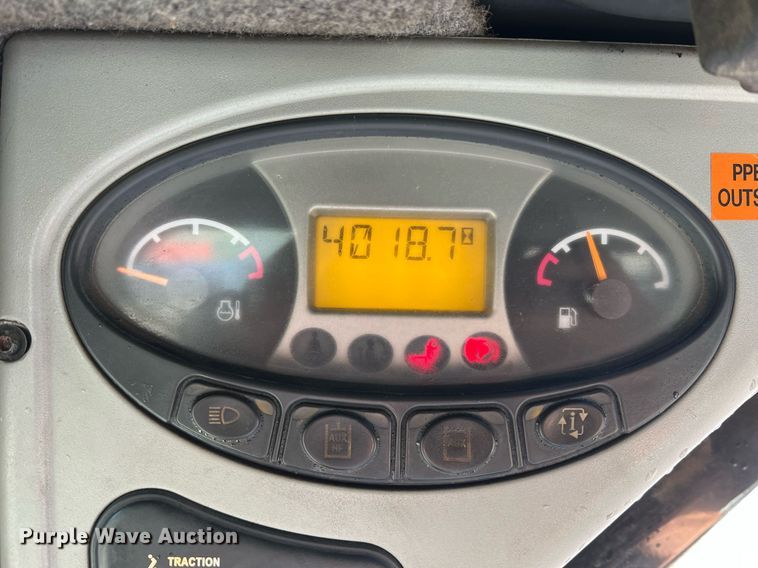 image for item NI9082 2008 Bobcat S300  skid steer loader