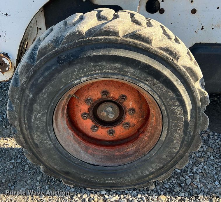 image for item NI9082 2008 Bobcat S300  skid steer loader