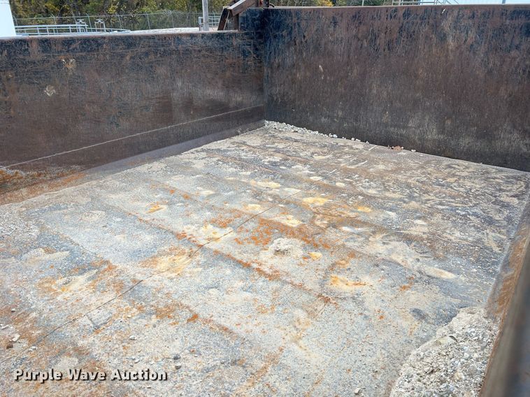 image for item NI9088 2005 International 7400  dump truck