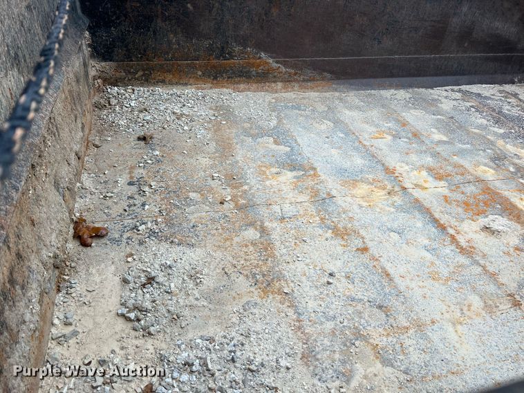 image for item NI9088 2005 International 7400  dump truck