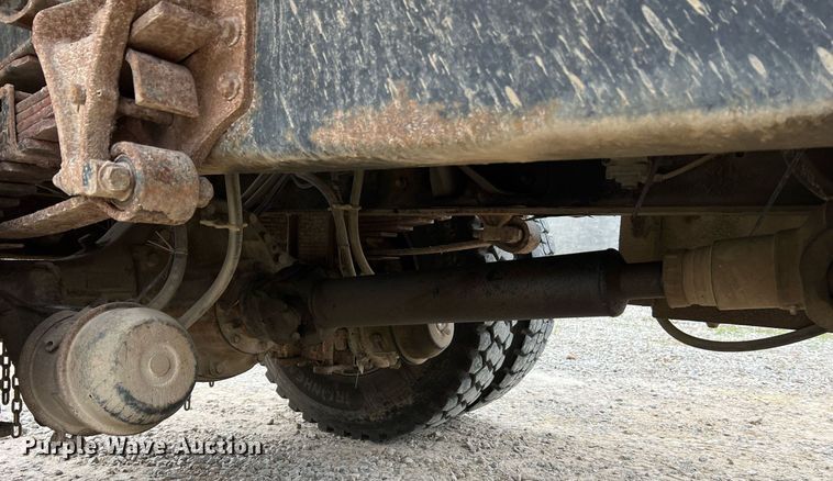 image for item NI9088 2005 International 7400  dump truck