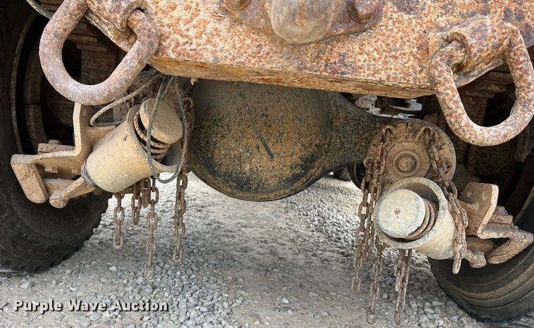 image for item NI9088 2005 International 7400  dump truck