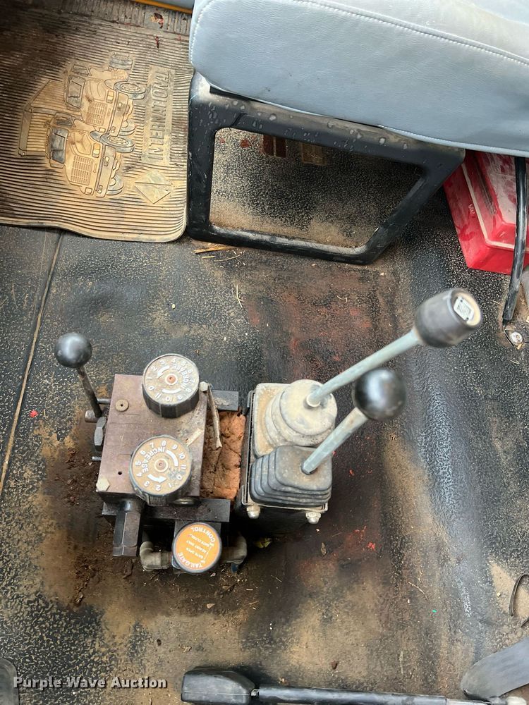 image for item NI9088 2005 International 7400  dump truck