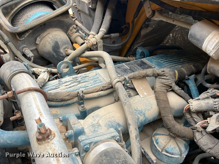 image for item NI9088 2005 International 7400  dump truck