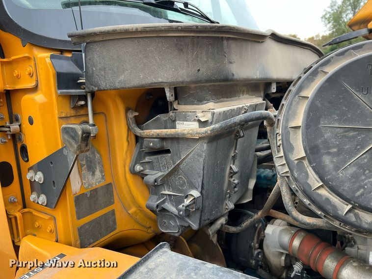 image for item NI9088 2005 International 7400  dump truck