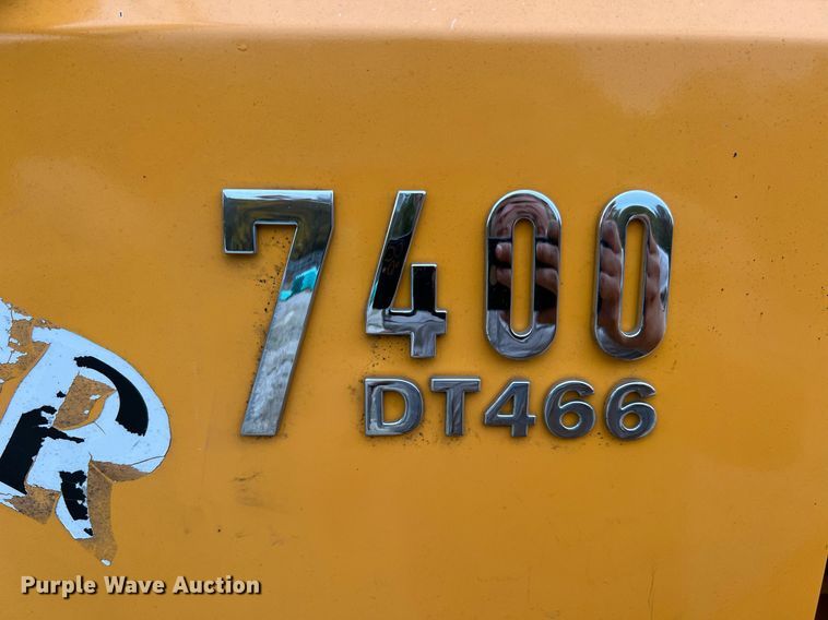 image for item NI9088 2005 International 7400  dump truck