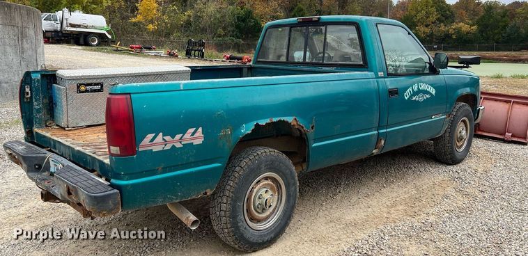 image for item NI9089 1994 Chevrolet Cheyenne 1500  pickup truck