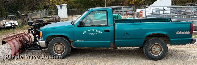 image for item NI9089 1994 Chevrolet Cheyenne 1500  pickup truck