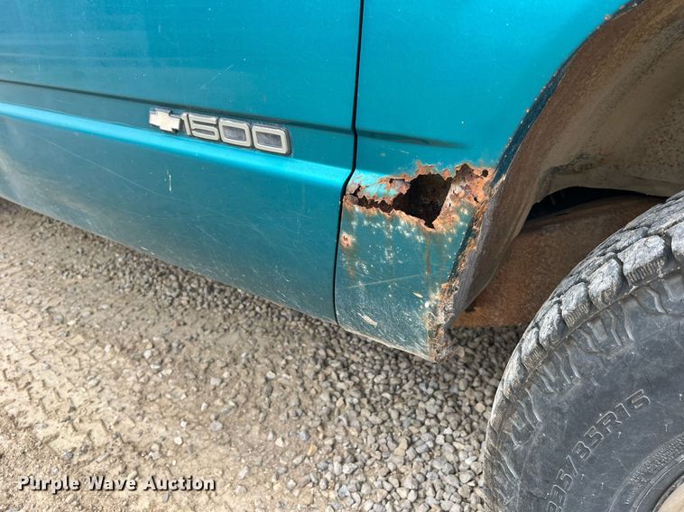 image for item NI9089 1994 Chevrolet Cheyenne 1500  pickup truck