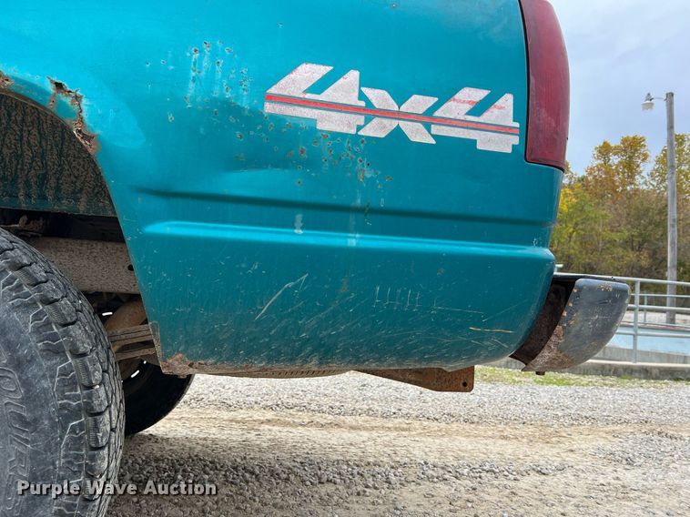 image for item NI9089 1994 Chevrolet Cheyenne 1500  pickup truck