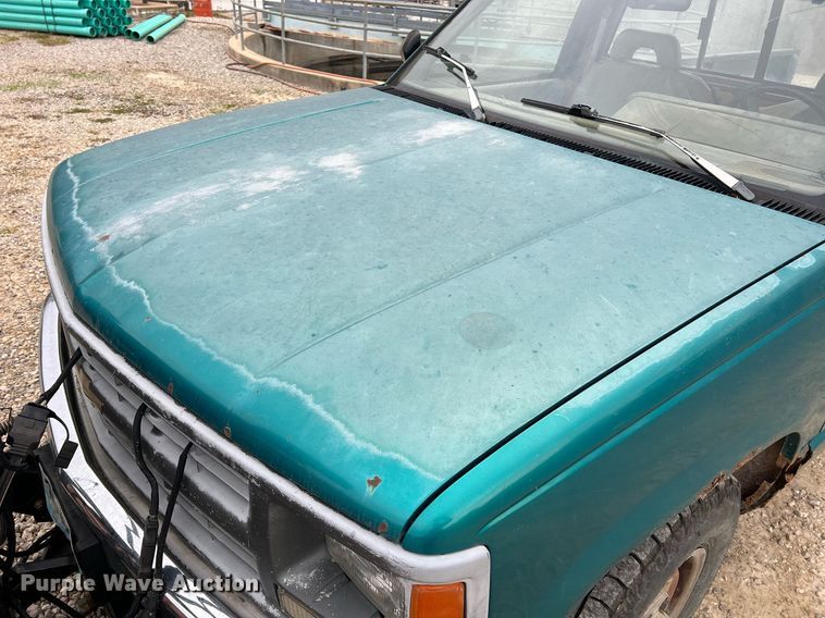 image for item NI9089 1994 Chevrolet Cheyenne 1500  pickup truck