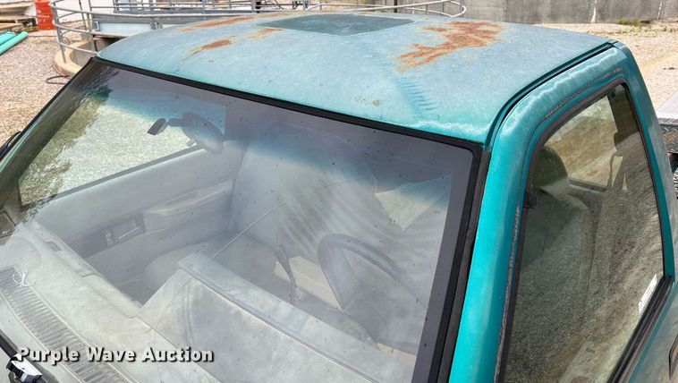 image for item NI9089 1994 Chevrolet Cheyenne 1500  pickup truck