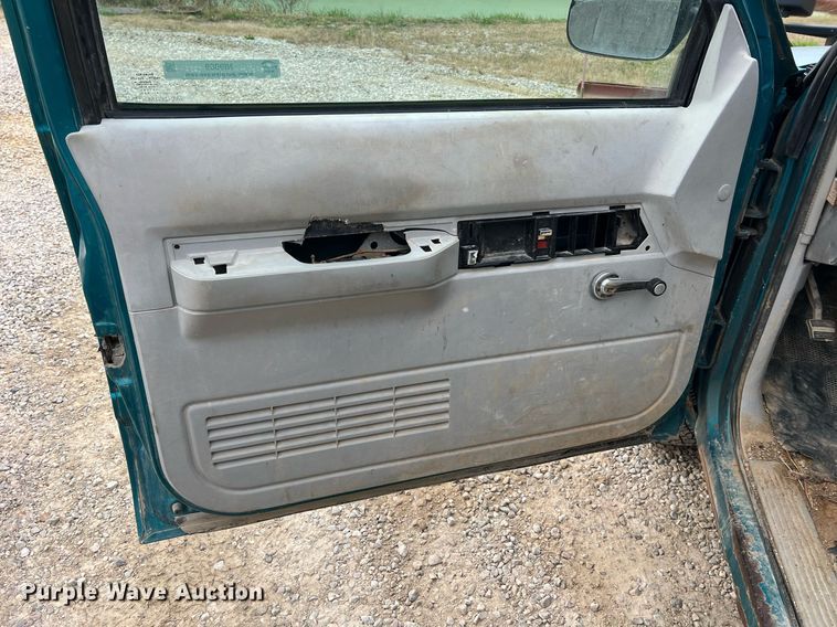 image for item NI9089 1994 Chevrolet Cheyenne 1500  pickup truck