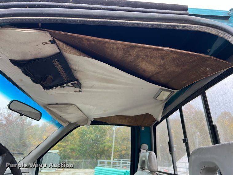 image for item NI9089 1994 Chevrolet Cheyenne 1500  pickup truck