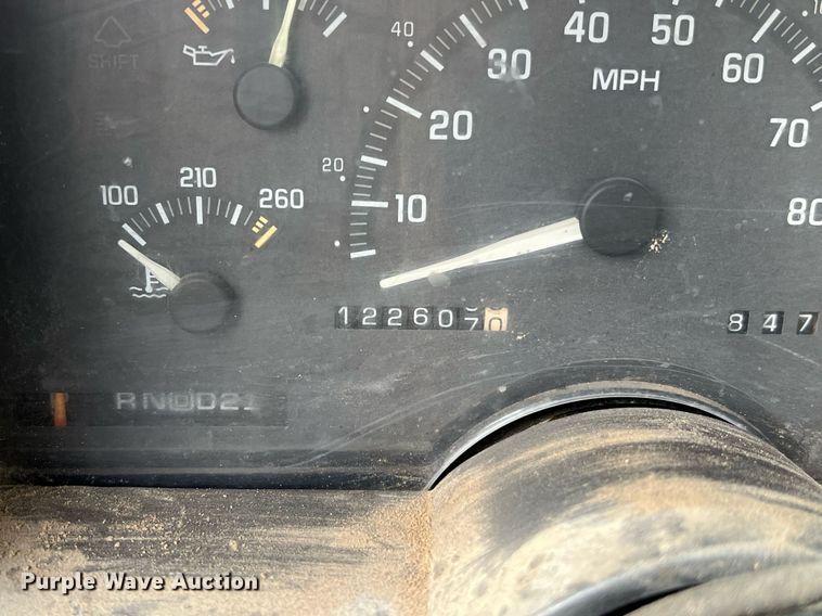 image for item NI9089 1994 Chevrolet Cheyenne 1500  pickup truck