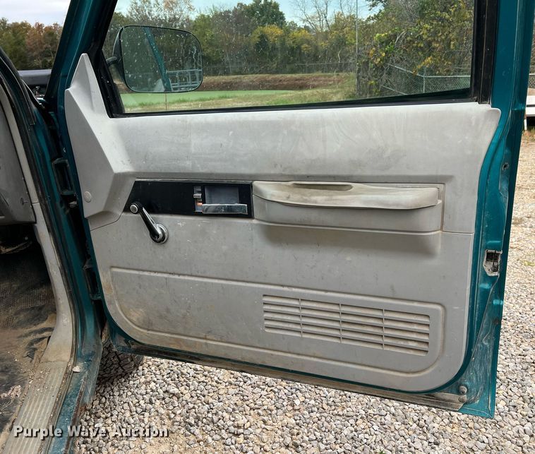 image for item NI9089 1994 Chevrolet Cheyenne 1500  pickup truck