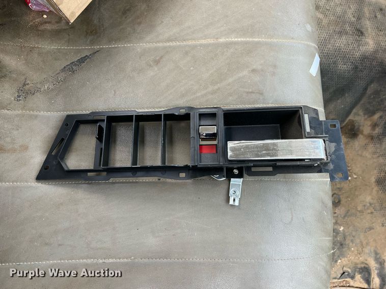 image for item NI9089 1994 Chevrolet Cheyenne 1500  pickup truck