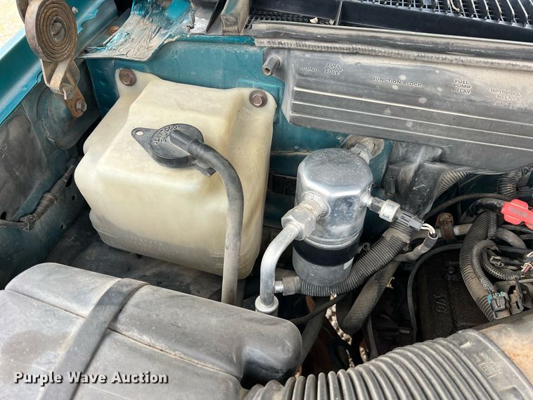 image for item NI9089 1994 Chevrolet Cheyenne 1500  pickup truck