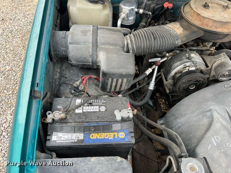 image for item NI9089 1994 Chevrolet Cheyenne 1500  pickup truck