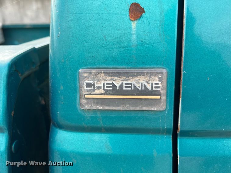 image for item NI9089 1994 Chevrolet Cheyenne 1500  pickup truck