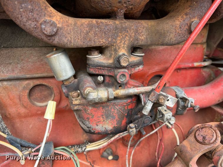 image for item NI9092 International 444  tractor