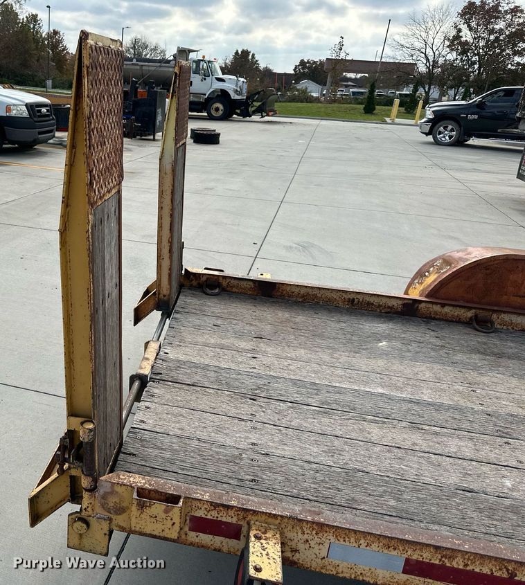 image for item NL9113 1995 Cronkhite 4700A utility trailer