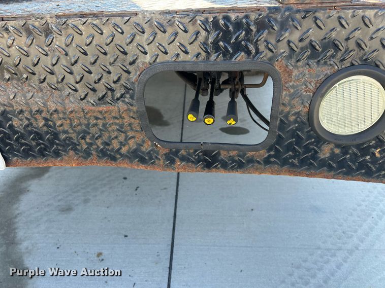 image for item NL9115 2006 Ford F550 Super Duty XL  bucket truck