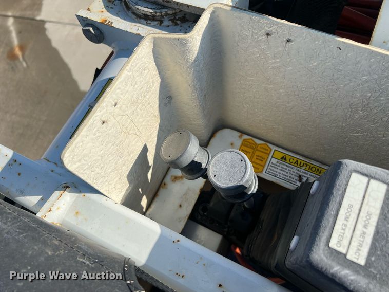 image for item NL9115 2006 Ford F550 Super Duty XL  bucket truck