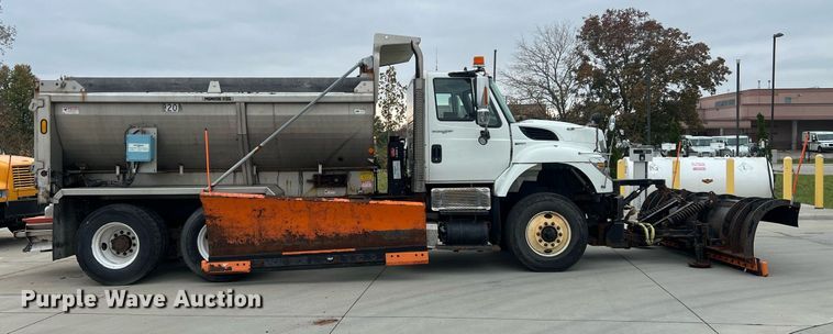 image for item NL9118 2011 International WorkStar 7300  dump truck