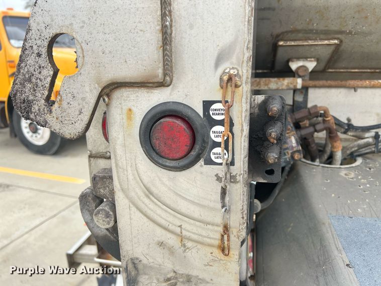 image for item NL9118 2011 International WorkStar 7300  dump truck