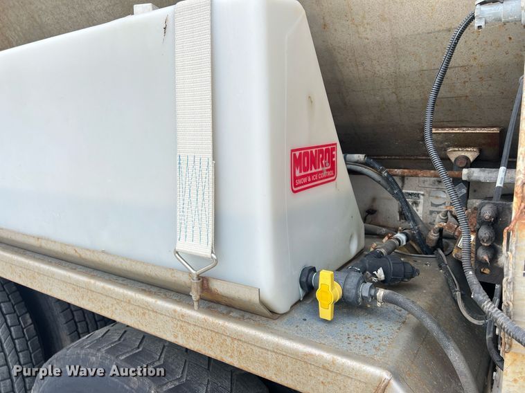 image for item NL9118 2011 International WorkStar 7300  dump truck