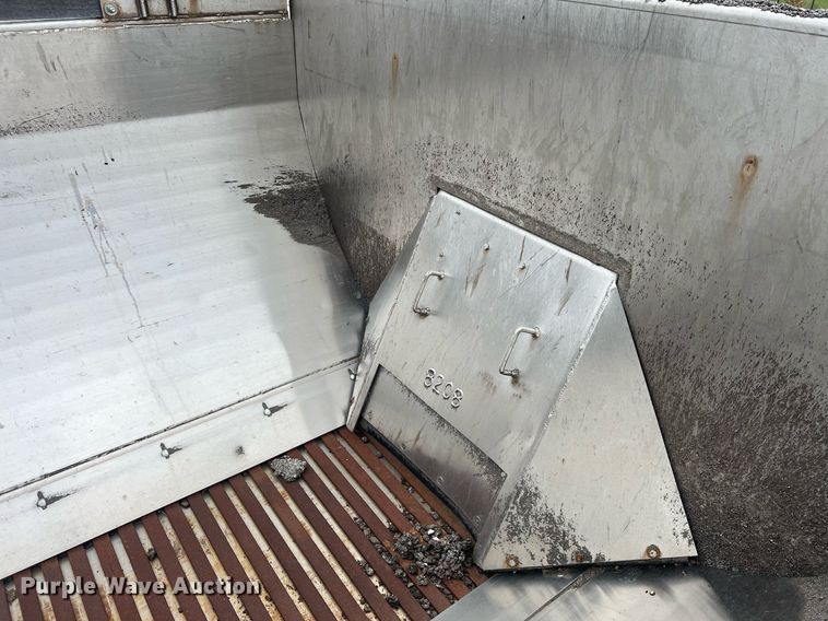 image for item NL9118 2011 International WorkStar 7300  dump truck