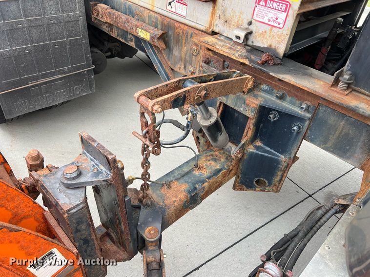 image for item NL9118 2011 International WorkStar 7300  dump truck