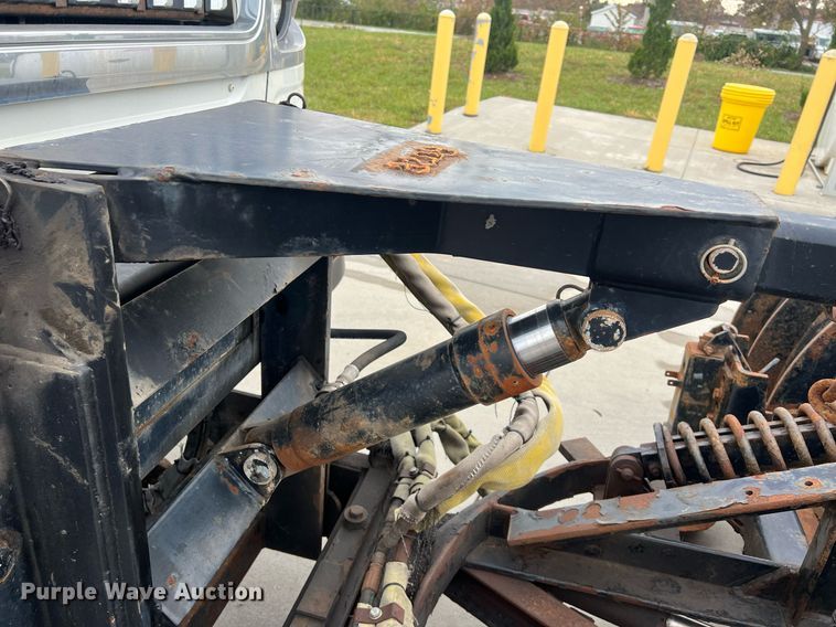 image for item NL9118 2011 International WorkStar 7300  dump truck