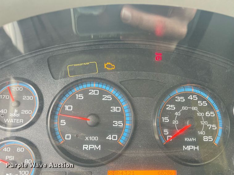 image for item NL9118 2011 International WorkStar 7300  dump truck