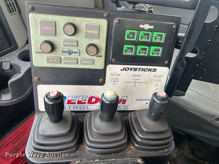 image for item NL9118 2011 International WorkStar 7300  dump truck