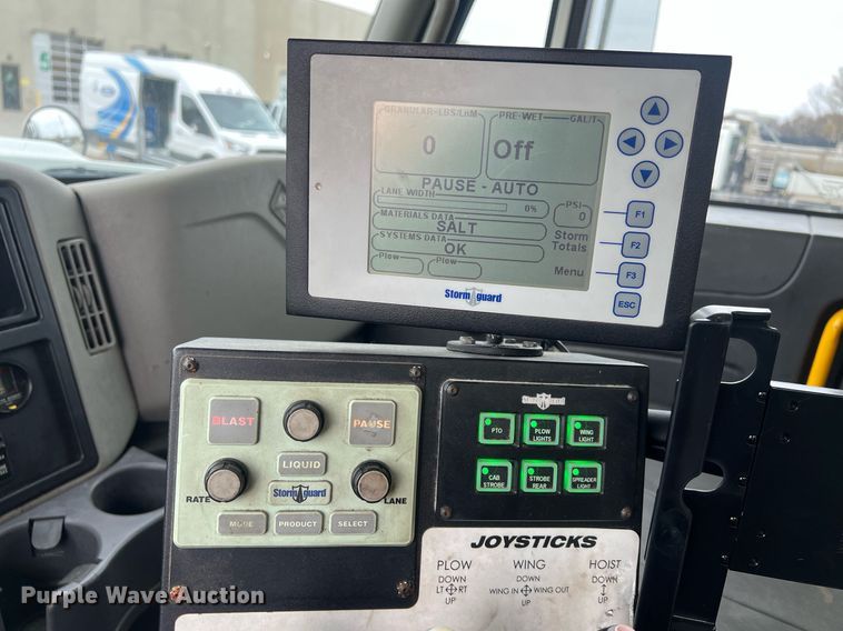 image for item NL9118 2011 International WorkStar 7300  dump truck