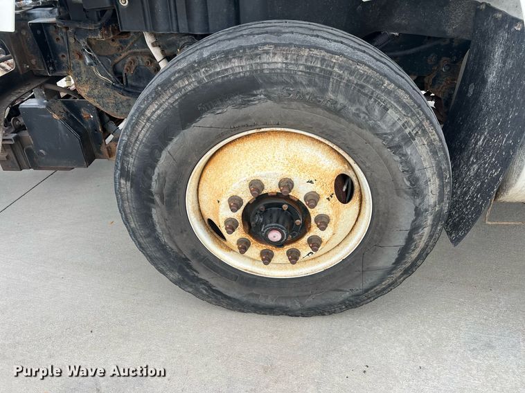 image for item NL9118 2011 International WorkStar 7300  dump truck