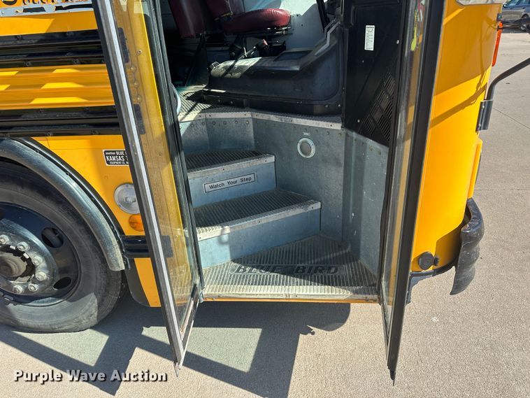 image for item NM9364 2000 Blue Bird  TC2000  school bus