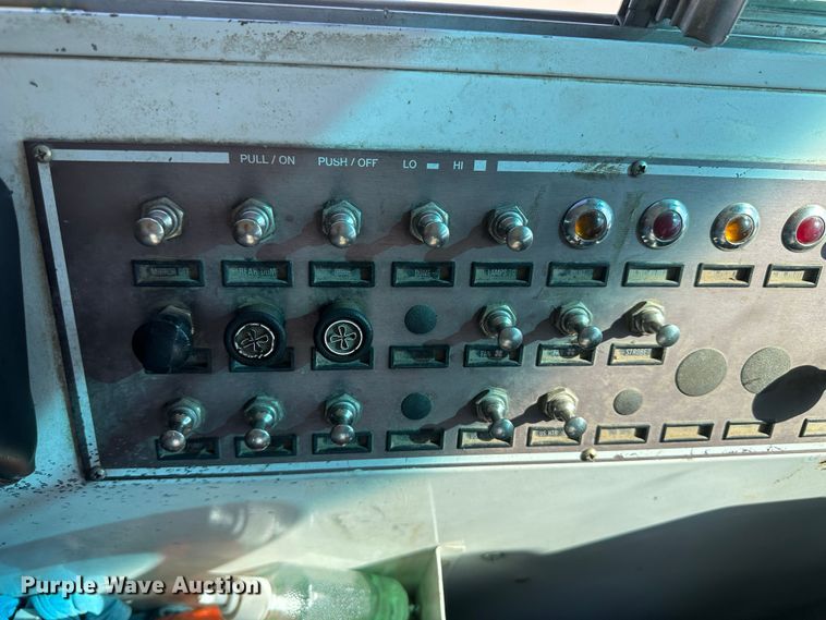 image for item NM9364 2000 Blue Bird  TC2000  school bus